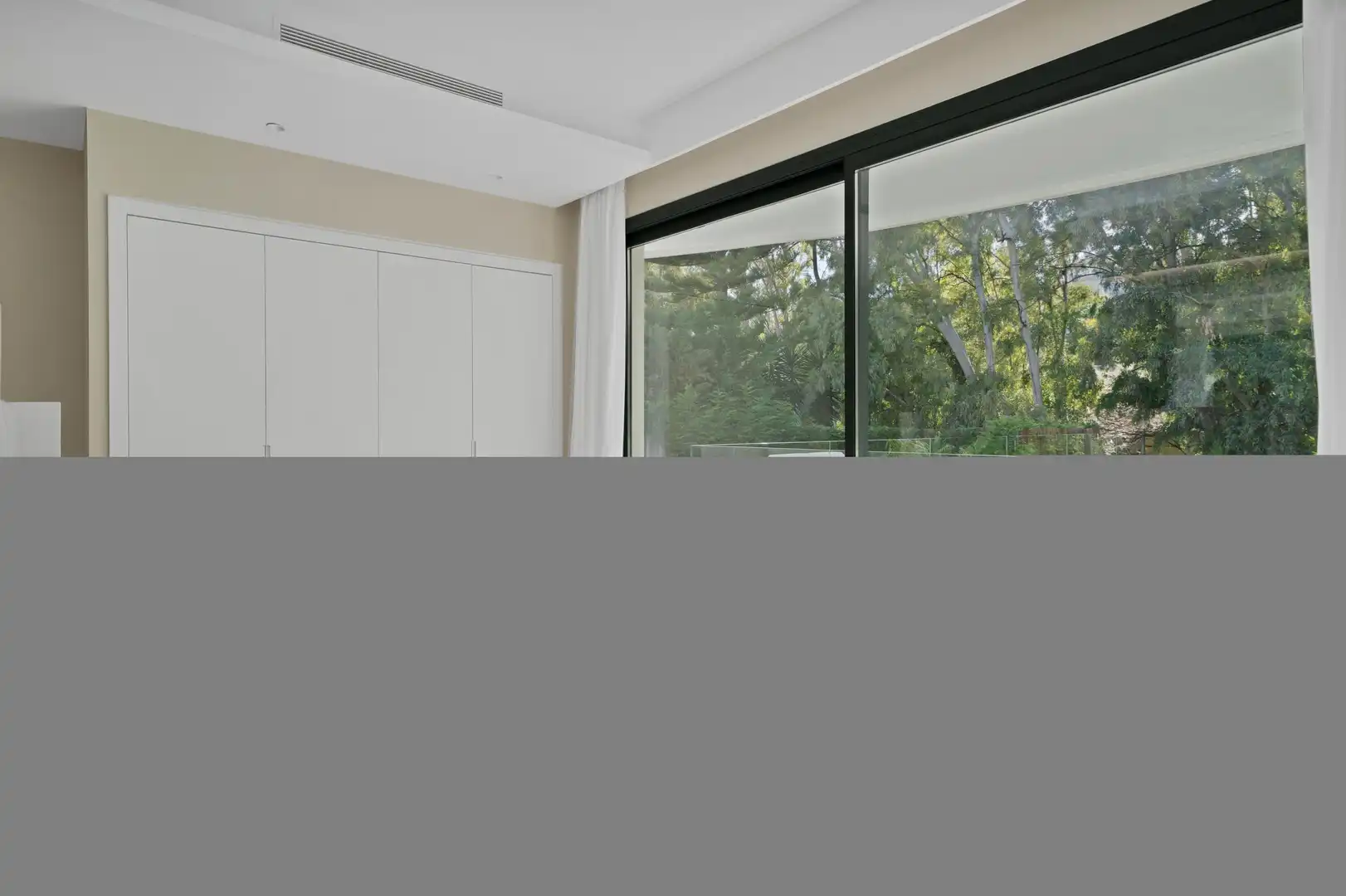 Habitación de Casa o chalet de alquiler en Marbella con Aire acondicionado, Calefacción y Jardín privado