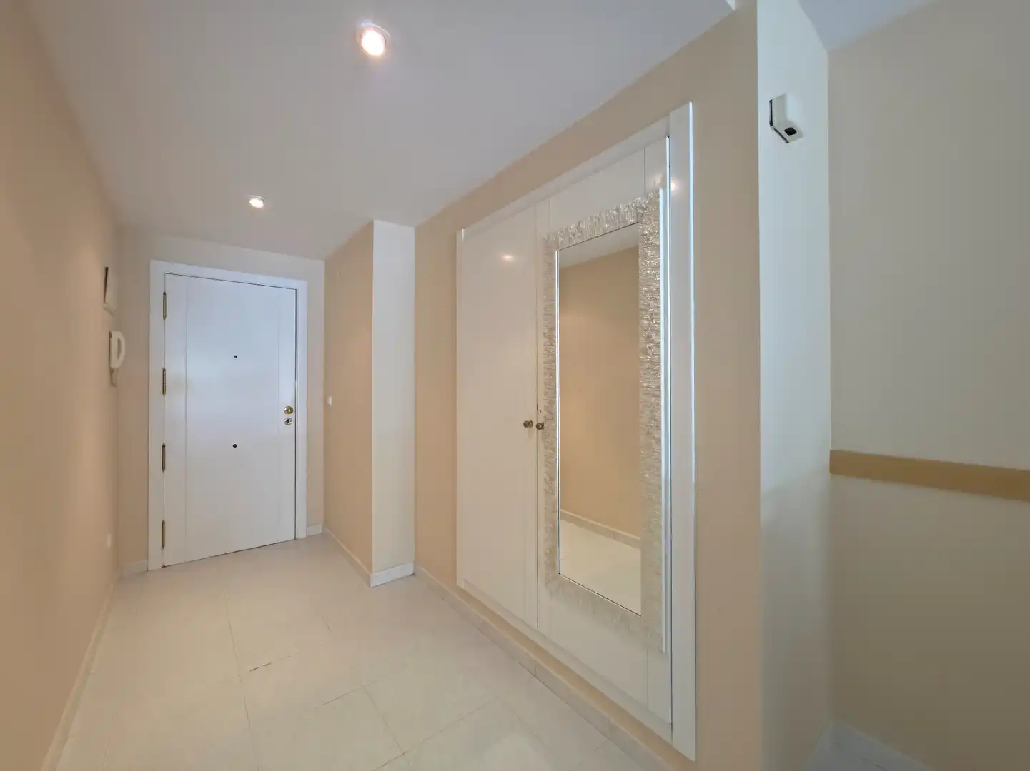 Flat for sale in Alicante / Alacant  with Private garden, Terrace and Swimming Pool