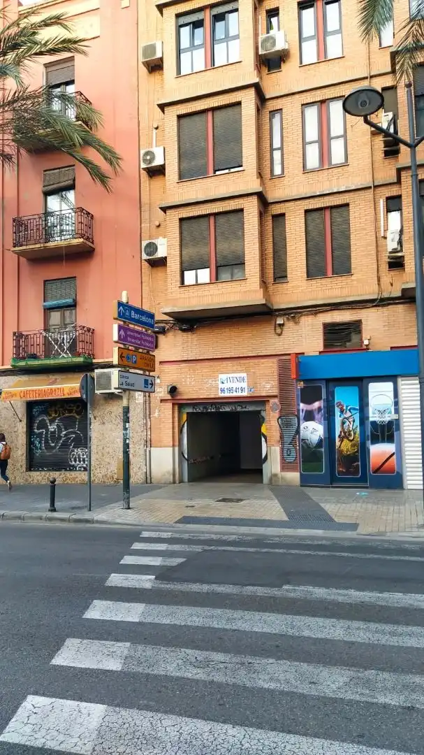 Individual amb ascensor en venda a Carrer dels Sants Just i Pastor 2, imagen 18