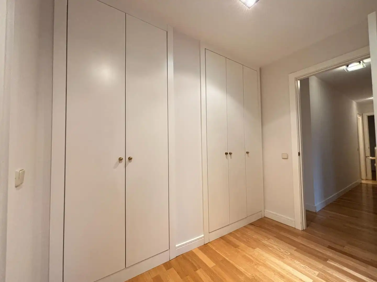 Schlafzimmer von Wohnung zur Miete in Hortaleza