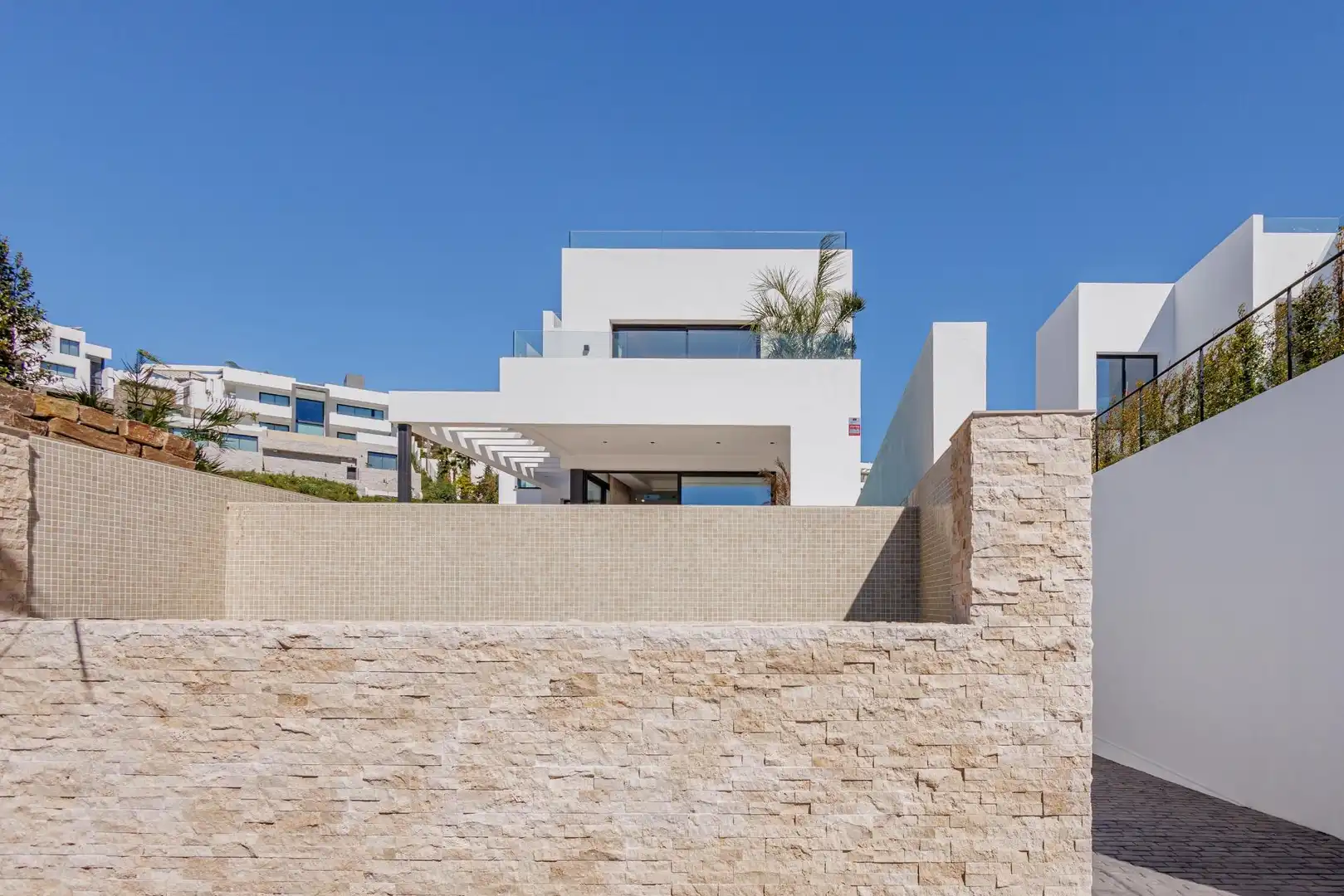 Vista exterior de Casa o xalet en venda en Mijas amb Aire condicionat, Calefacció i Jardí privat