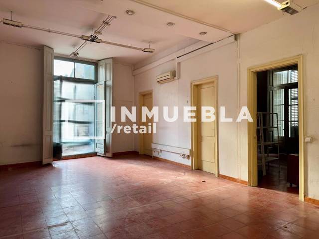 Piso en Venta en La Rambla en Barri Gòtic