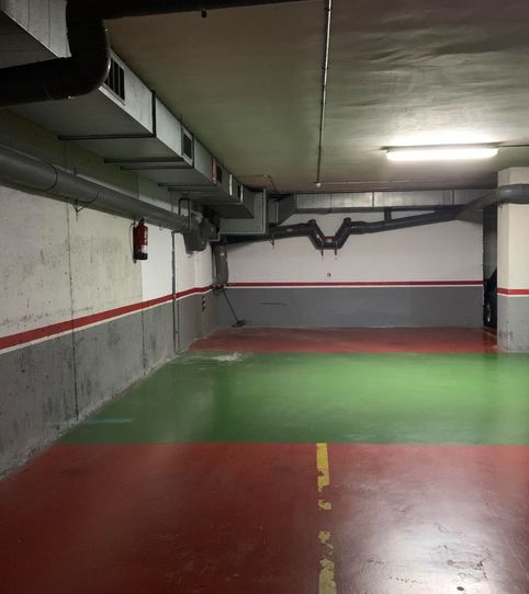 Foto 2 de Garaje de alquiler en Avinguda Lluís Companys, 7, Torreblanca, Sant Joan Despí