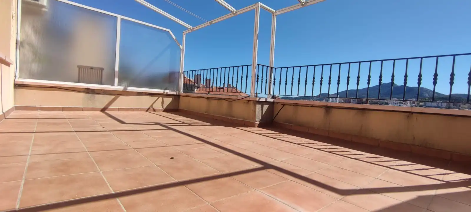 Terrassa de Casa adosada de lloguer en Alcoy / Alcoi amb Calefacció, Terrassa i Moblat