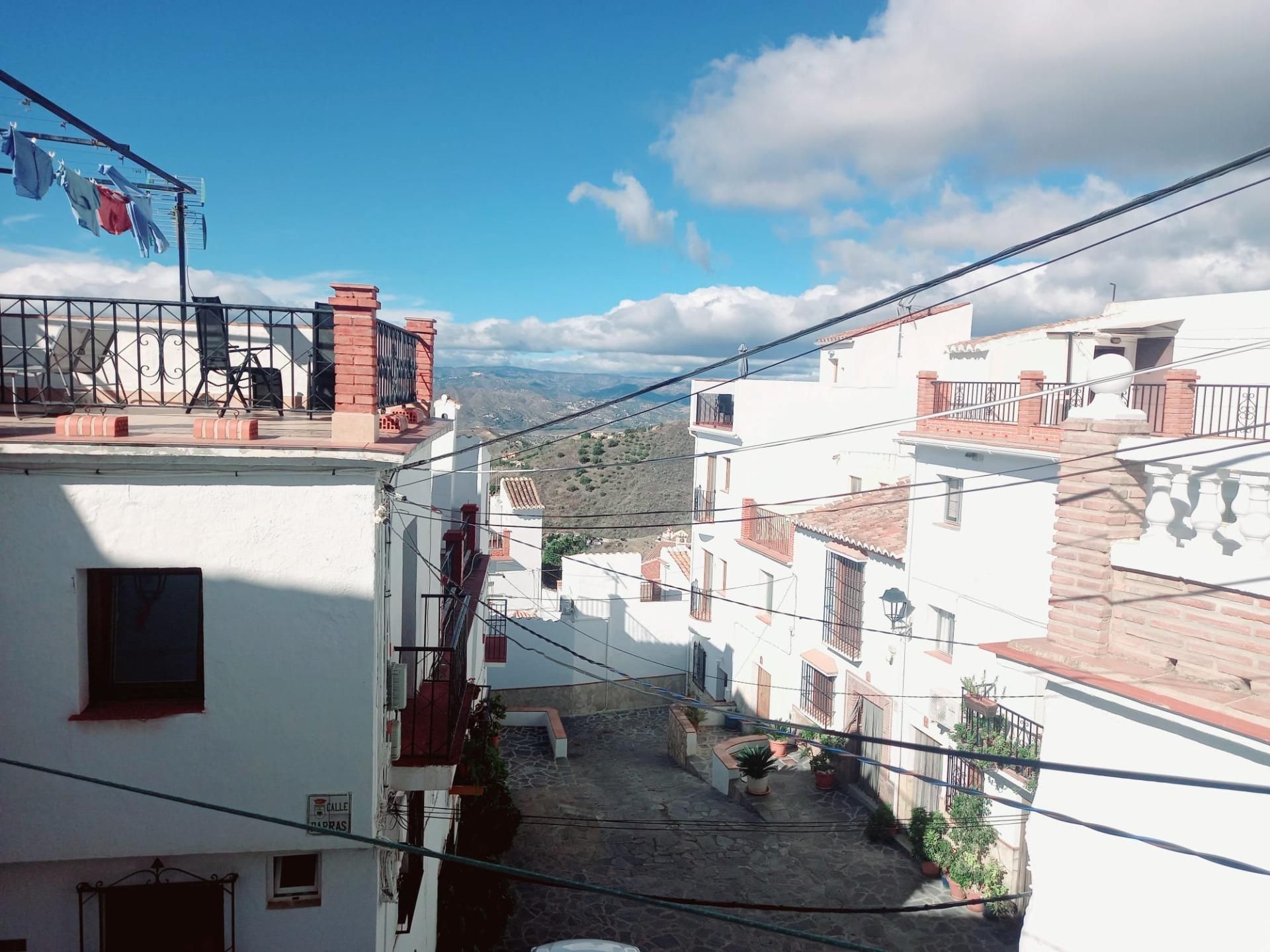Vista exterior de Casa o xalet en venda en Canillas de Aceituno amb Terrassa