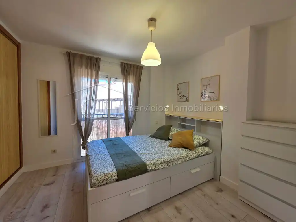 Habitación de Apartamento de alquiler en Mijas con Aire acondicionado, Amueblado y Microondas