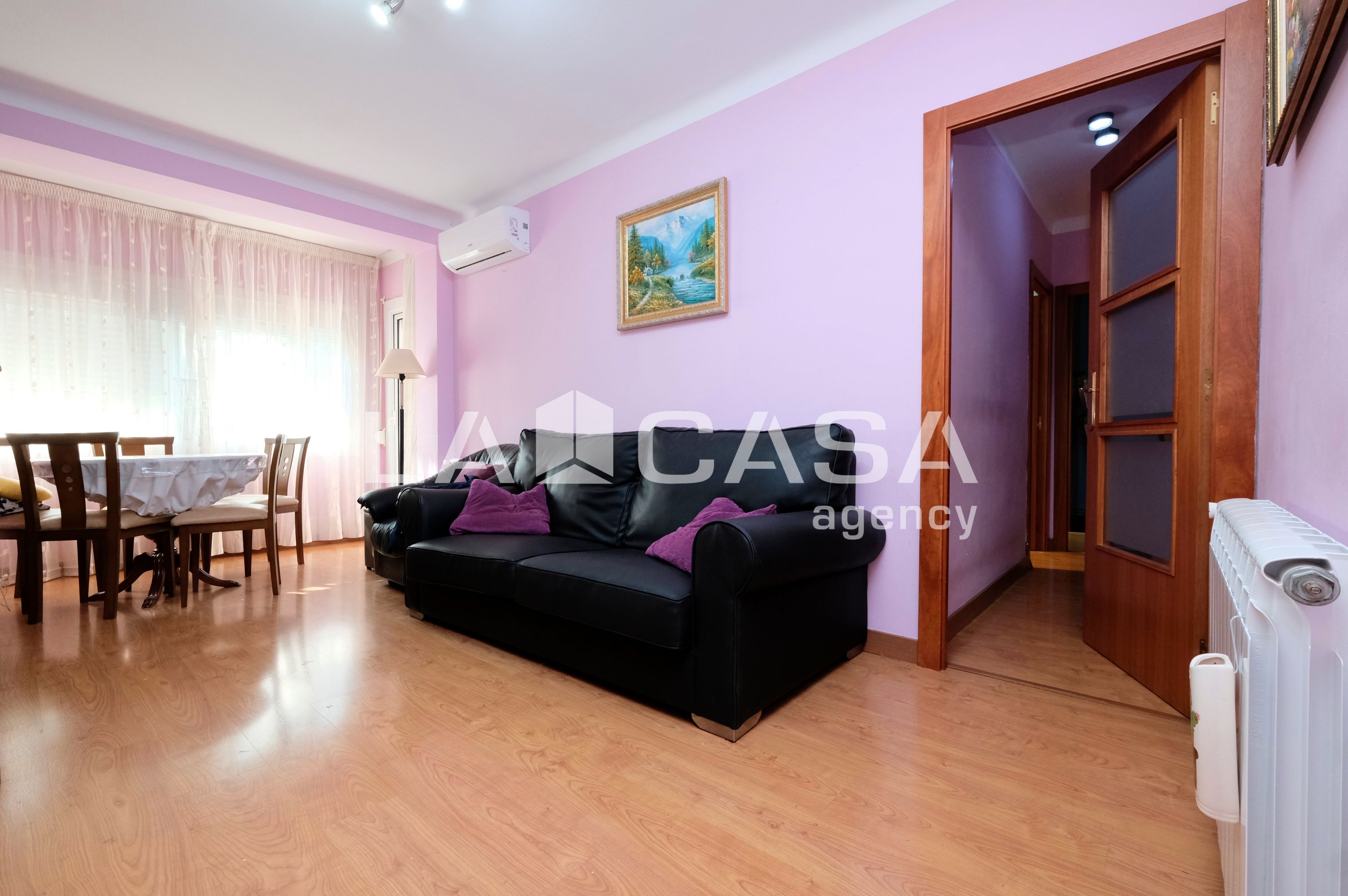 Sala de estar de Piso en venta en  Barcelona Capital con Balcón