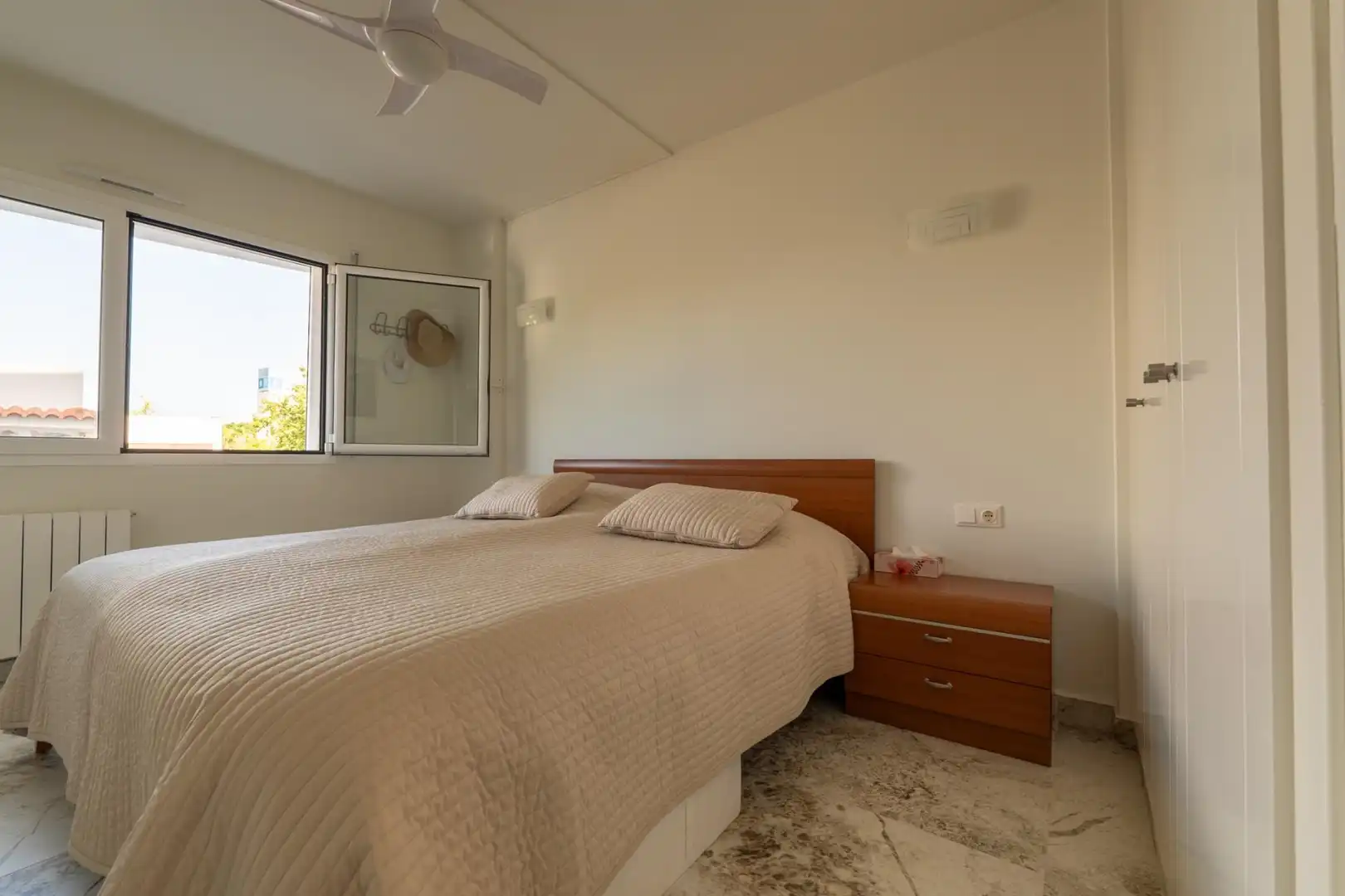Bedroom of Flat for sale in Castell d'Aro, Platja d'Aro i s'Agaró  with Air Conditioner, Heating and Terrace