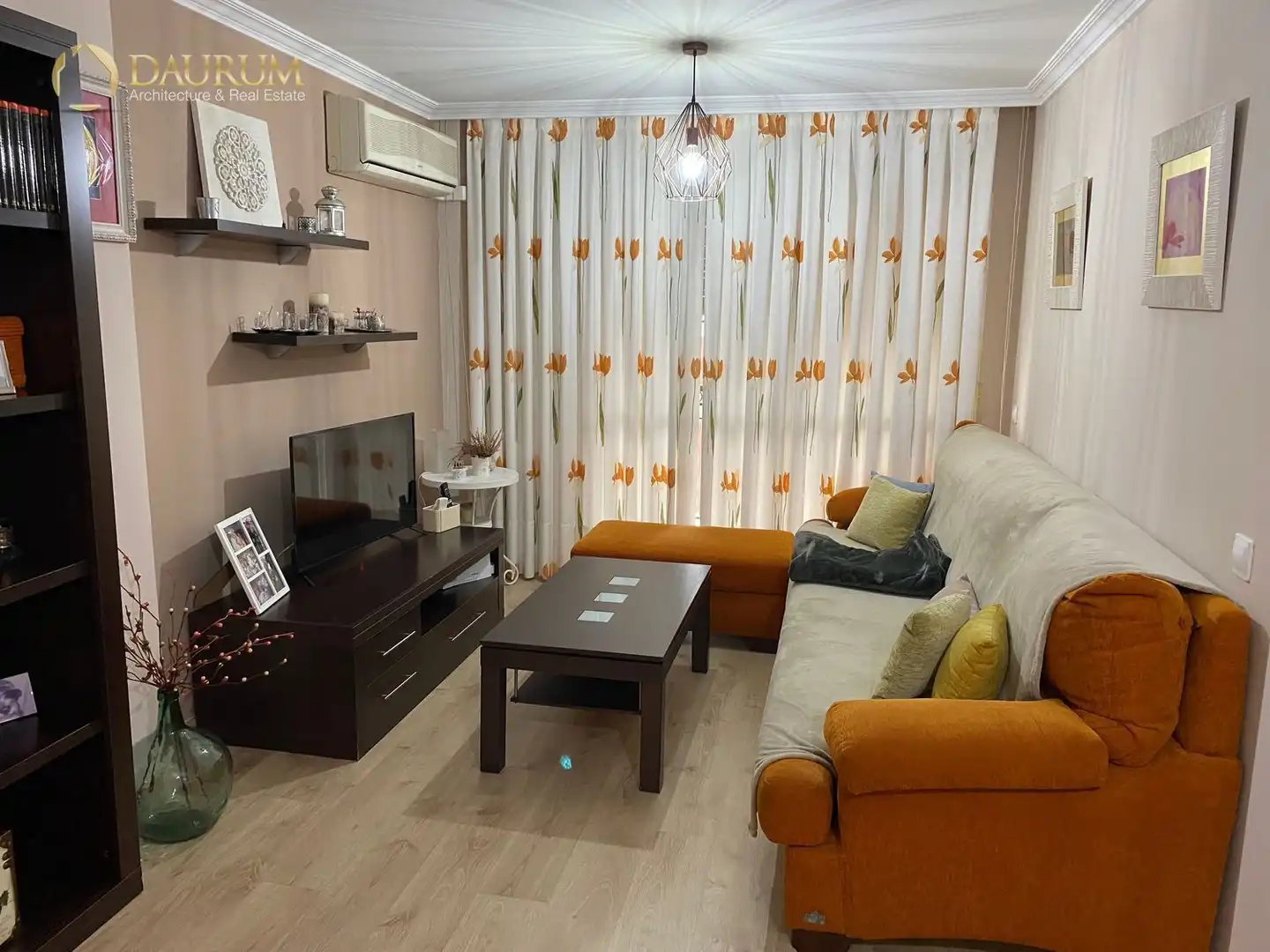 Sala de estar de Piso en venta en Montequinto con Aire acondicionado, Calefacción y Terraza