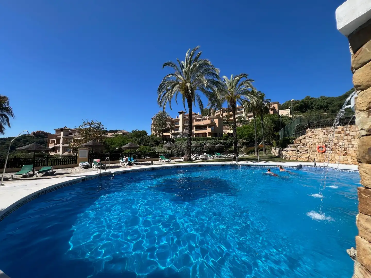 Piscina de Casa adosada en venta en Ojén con Aire acondicionado, Amueblado y Horno