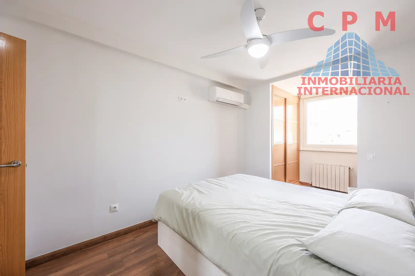 Bedroom of Flat for rent in Madrid  with Air Conditioner, Heating and Parquet flooring