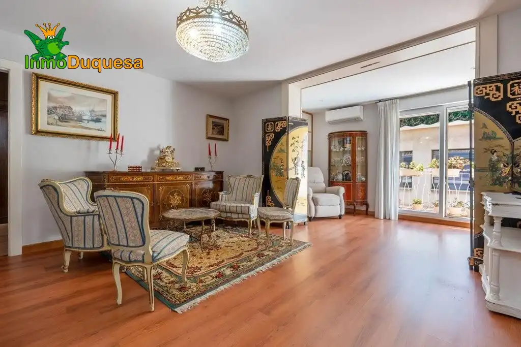 Living room of Attic for sale in  Granada Capital  with Air Conditioner and Terrace