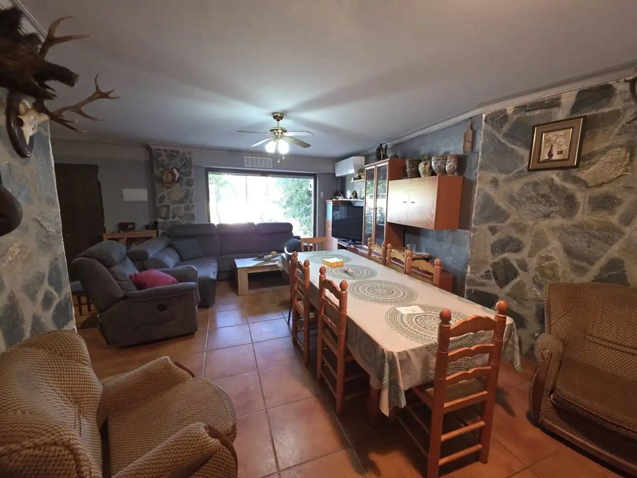 Sala d'estar de Casa o xalet en venda en Masegoso amb Aire condicionat i Terrassa