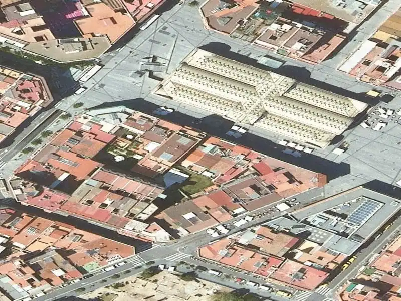 Piso en venta en Calle Reding