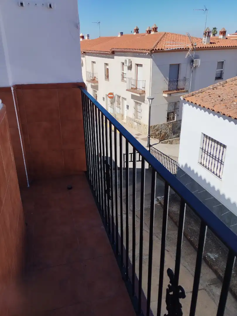 Terrassa de Pis en venda en Jerez de los Caballeros amb Traster i Balcó