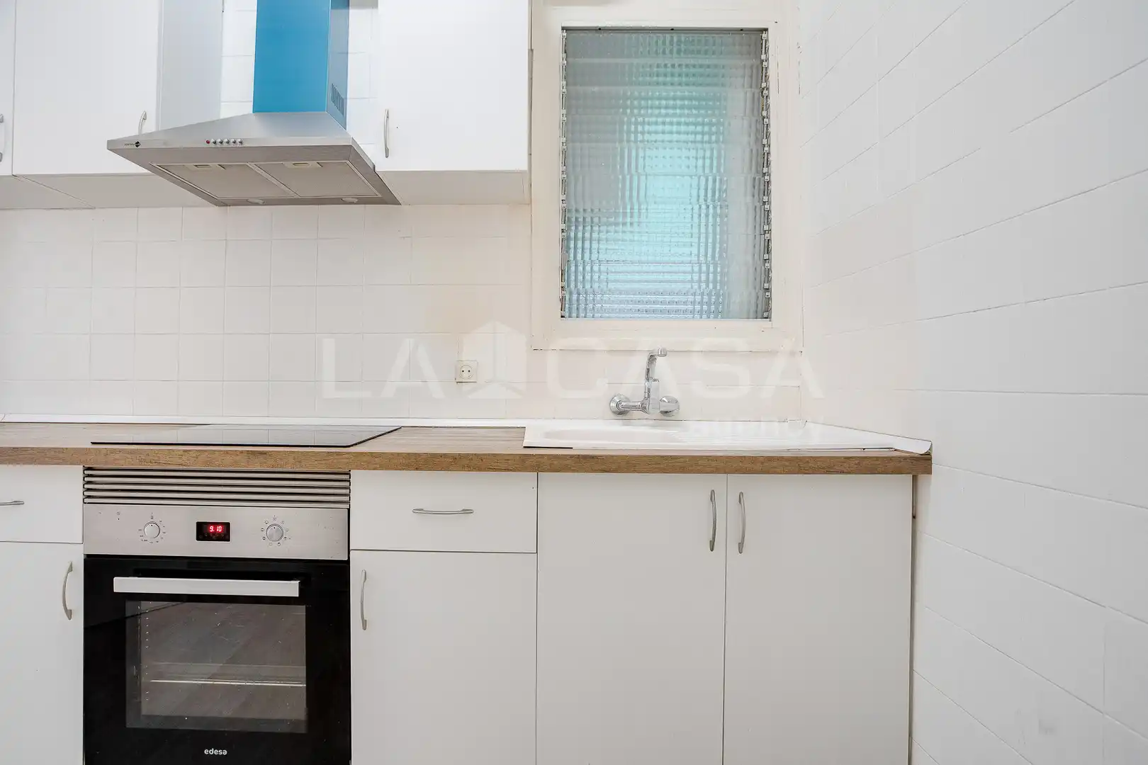 Cuina de Pis en venda en Barcelona amb Terrassa