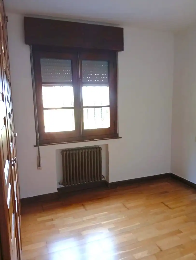 Country homes for sale in Siero  with Heating, Private garden and Parquet flooring