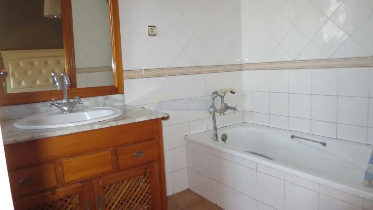 Haus oder Chalet zur Miete in SANTA CATALINA, 186, Alberca