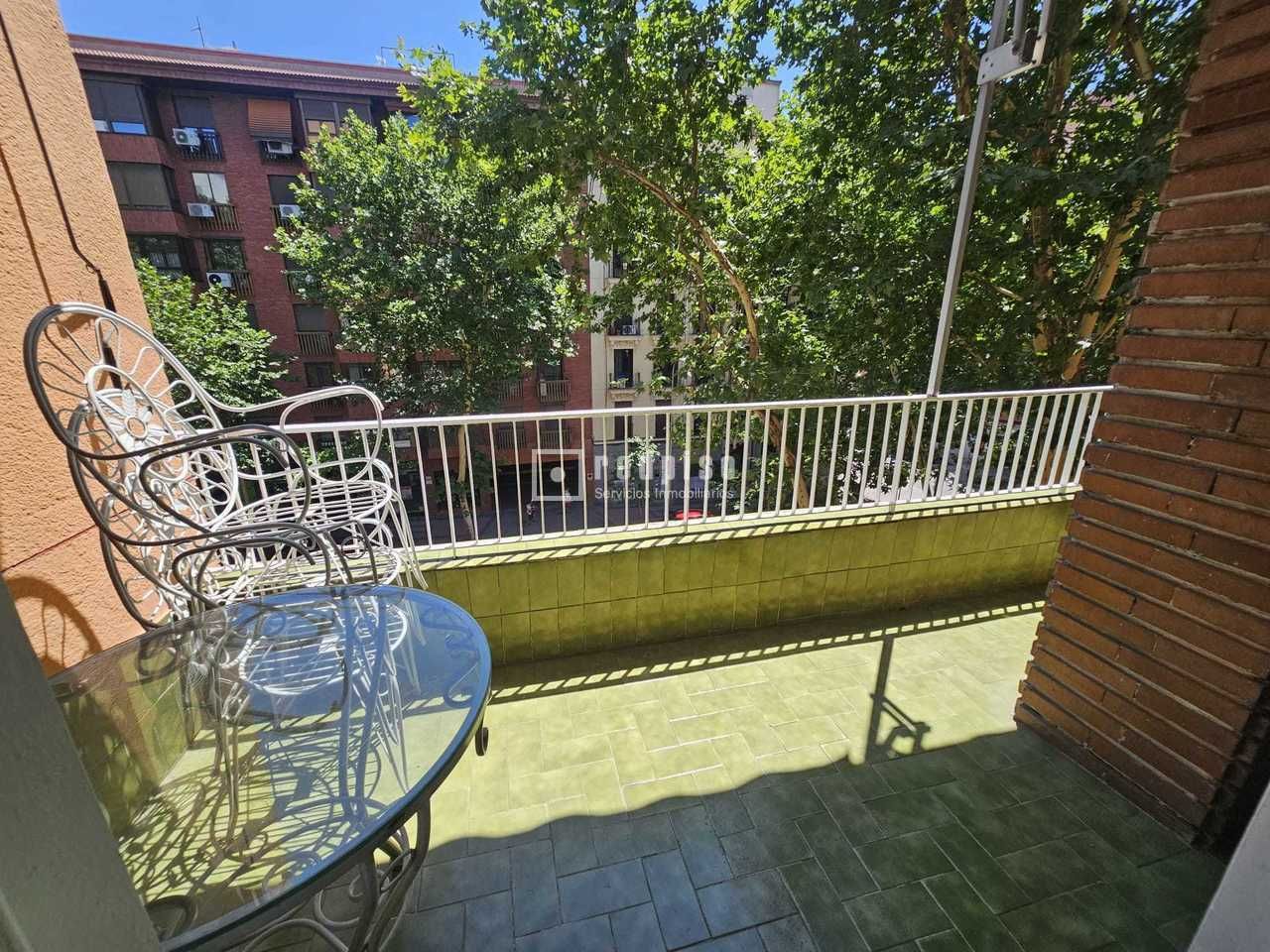 Terrassa de Pis en venda en  Madrid Capital amb Calefacció, Parquet i Terrassa