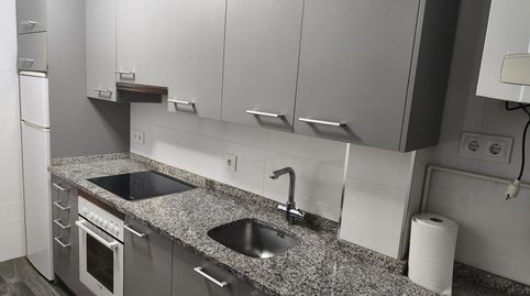 Foto 4 de Piso en venta en Mariñamansa, Ourense Capital