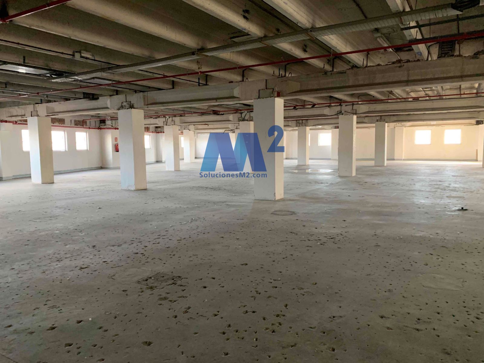 Nau industrial en venda en Alcobendas