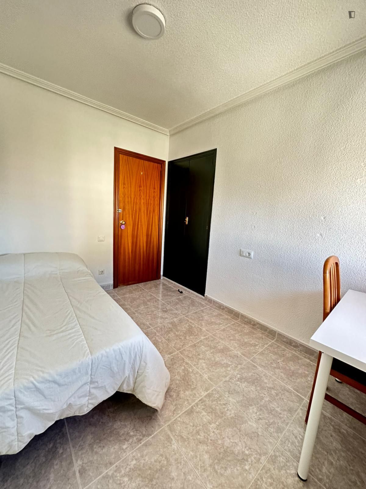 Apartment to share in Babel