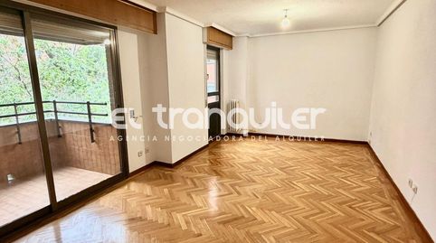 Foto 2 de Pis de lloguer a Calle Villa de Marin, La Paz, Madrid Capital