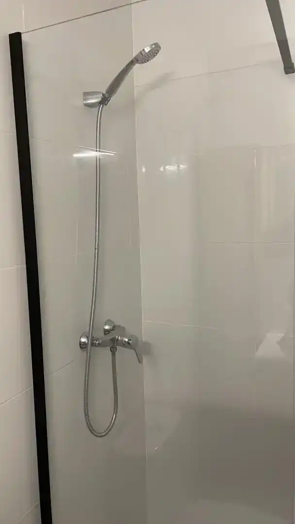 Baño de Local de alquiler en Sitges con Aire acondicionado