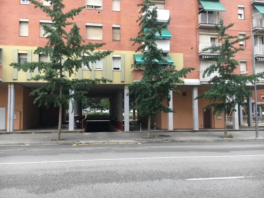 Vista exterior de Garatge en venda en Granollers