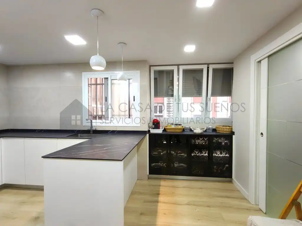 Flat for sale in Avenida Madrid De, Petrer