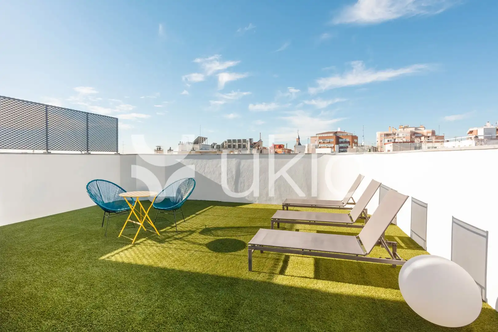 Terraza de Apartamento de alquiler en Madrid con Calefacción, Terraza y Amueblado