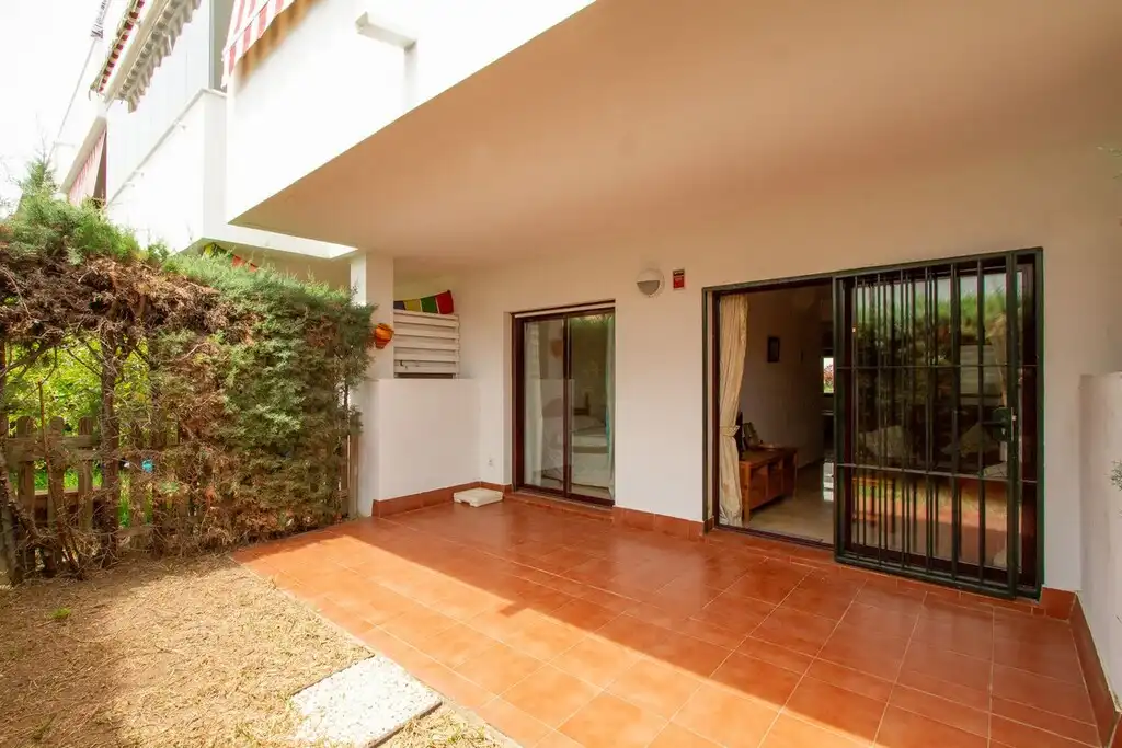 Appartement compact avec piscine à vendre à Riviera del Sol