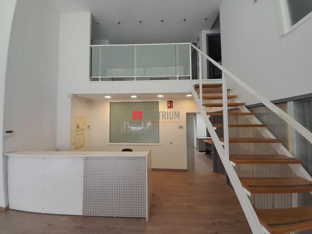 Premises for sale in Santiago de Compostela   with Air Conditioner