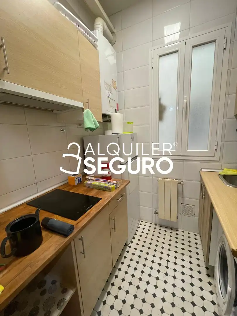 Kitchen of Flat for rent in Madrid  with Heating and Furnished