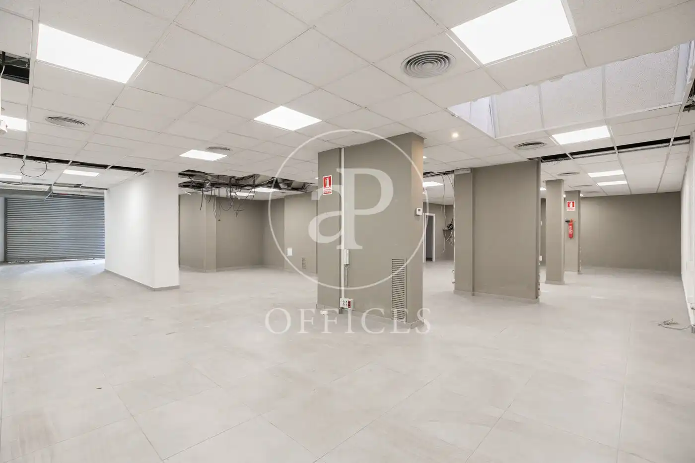 Büro zum Verkauf in Barcelona mit Klimaanlage und Heizung