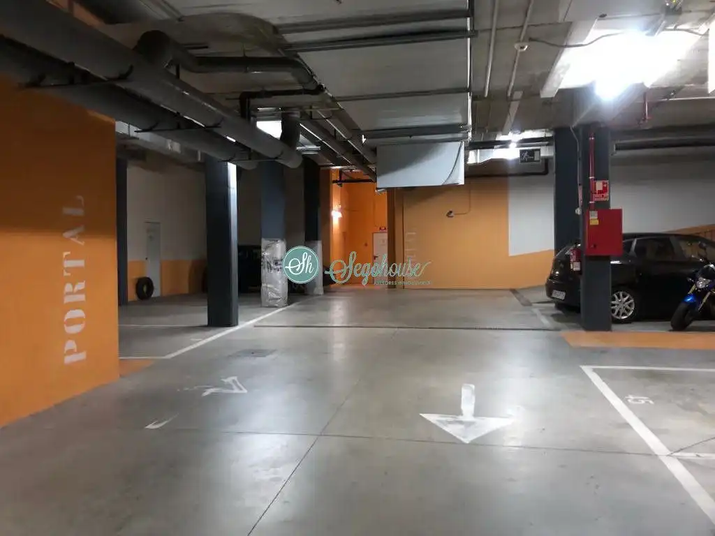 Parkplatz von Wohnung zum Verkauf in Segovia mit Heizung, Terrasse und Abstellraum