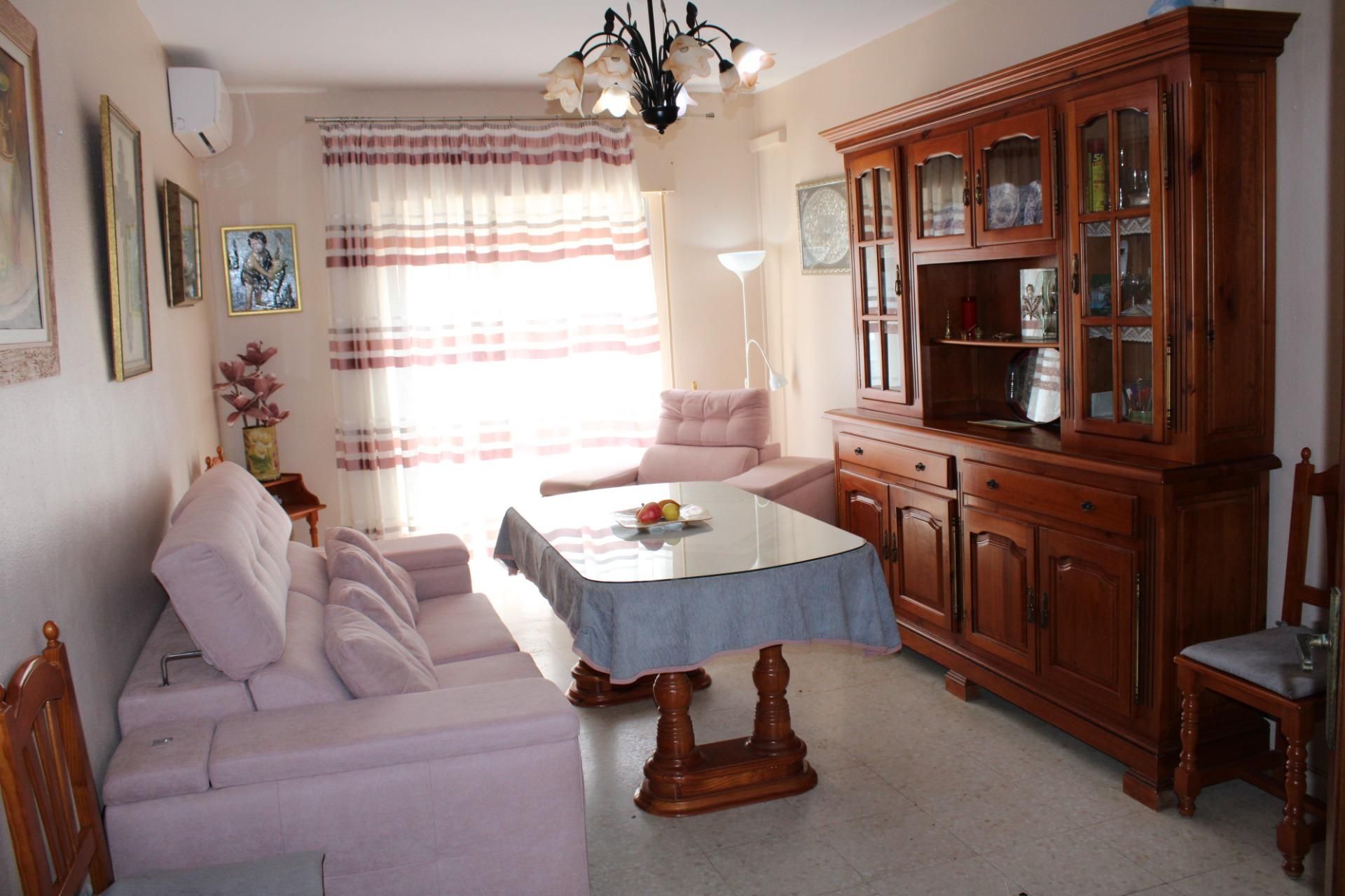 Sala d'estar de Apartament en venda en Ayamonte amb Aire condicionat