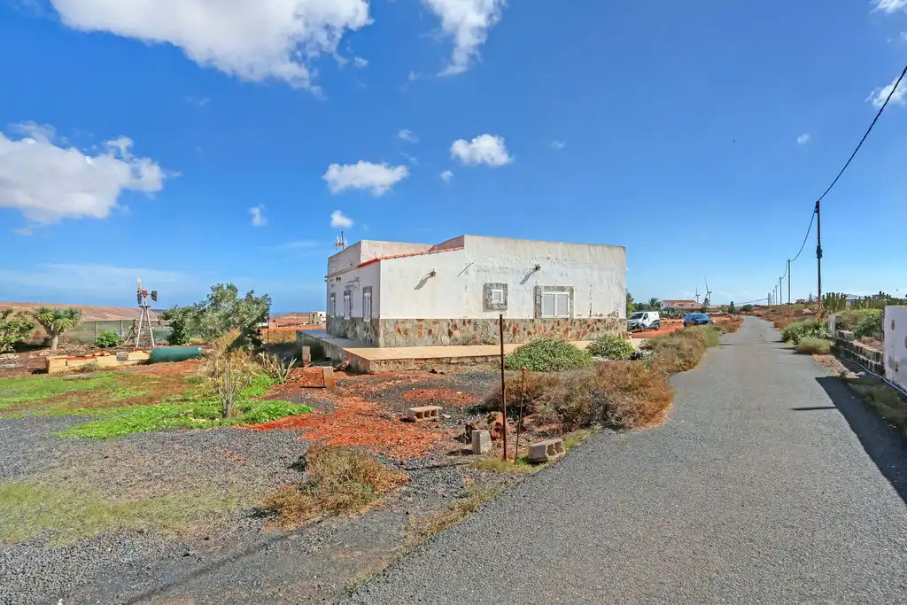 Casa o xalet en venda a C/ Los Estancos, Tefía - Tetir