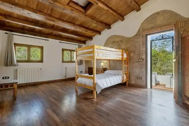 Habitación de Finca rústica en venta en Querol con Calefacción, Jardín privado y Terraza