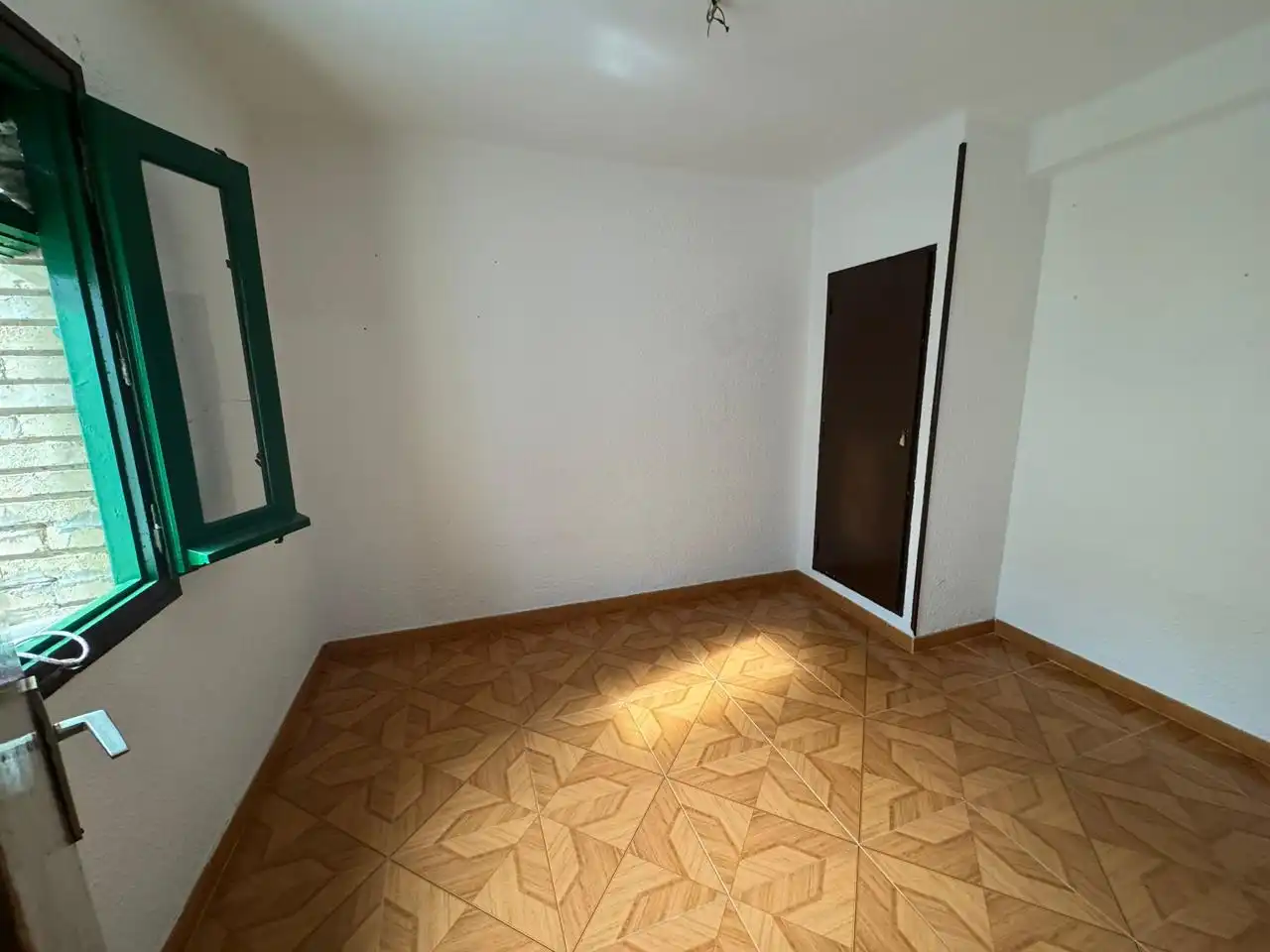 Habitación de Piso en venta en Zaragoza con Calefacción y Terraza