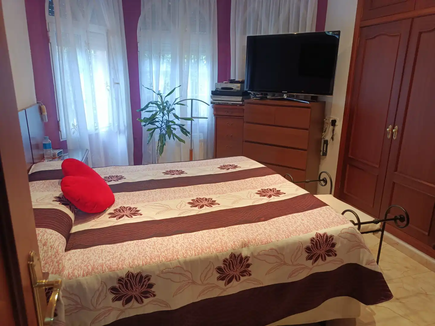 Dormitori de Casa o xalet en venda en Poniente-Norte - Miralbaida - Parque Azahara