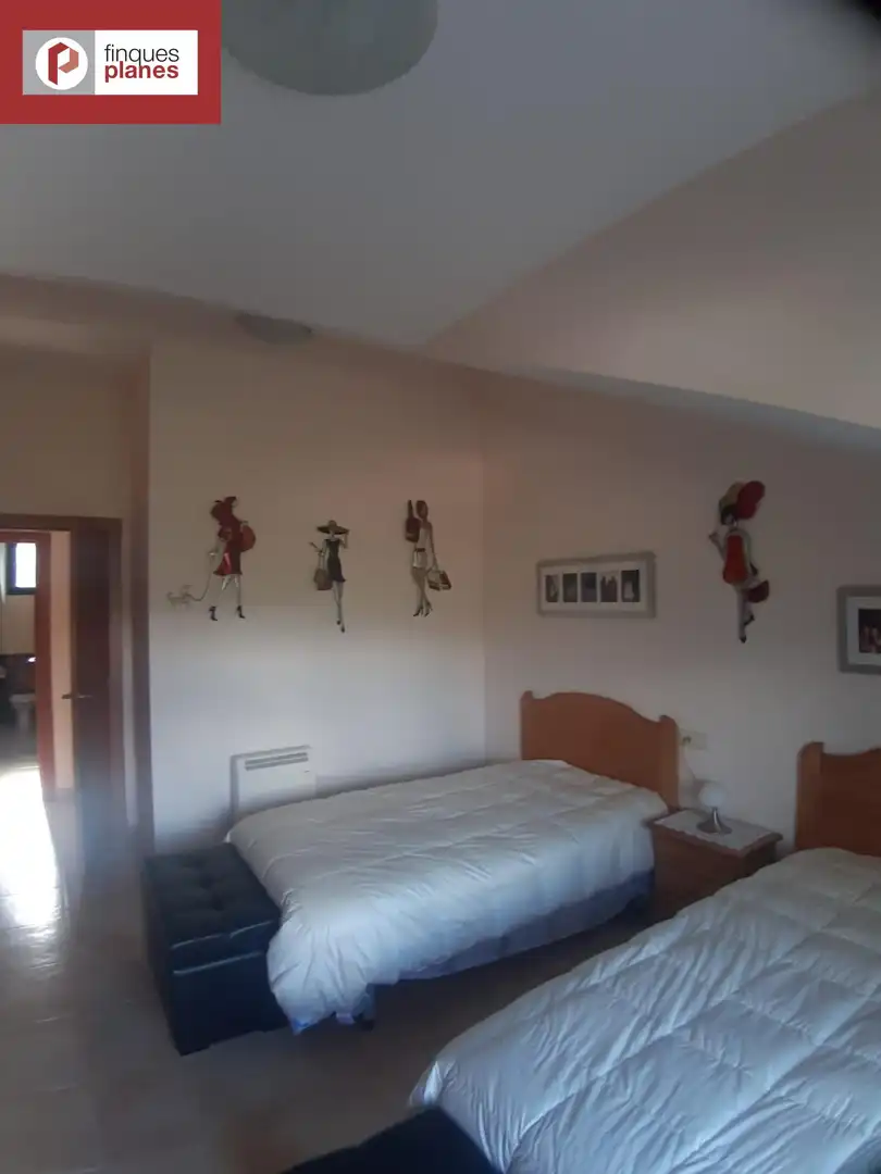 Habitación de Dúplex en venta en Les Valls de Valira con Calefacción, Terraza y Amueblado