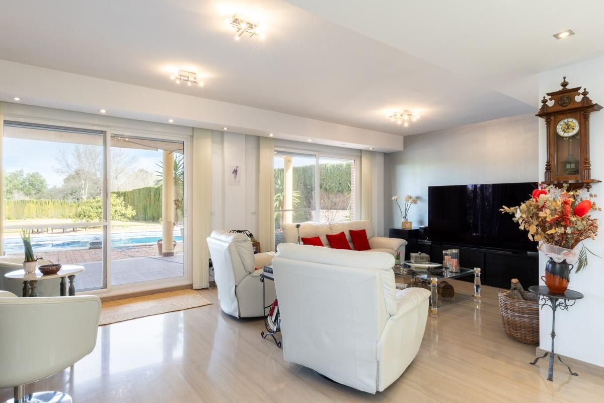 Living room of House or chalet for sale in Bétera  with Air Conditioner, Private garden and Terrace