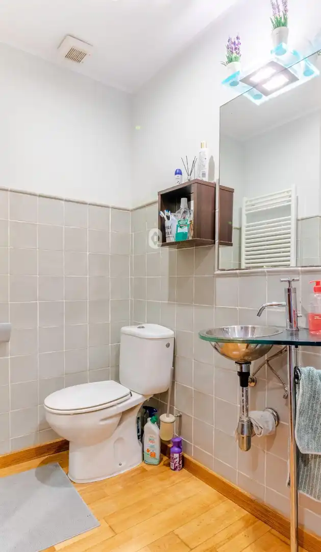 Badezimmer von Dachboden zum Verkauf in Pollença mit Klimaanlage, Heizung und Parkett