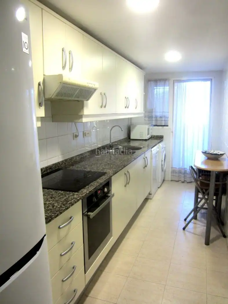 Apartament amb piscina de lloguer a Carrer Gèvova 3, imagen 6