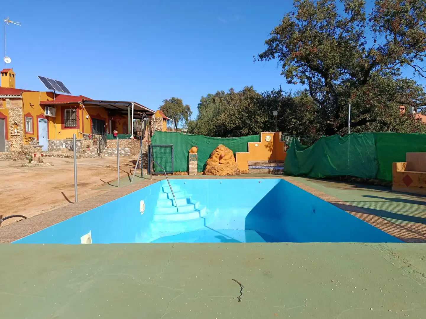 Piscina de Finca rústica en venda en Paterna del Campo amb Aire condicionat, Jardí privat i Terrassa