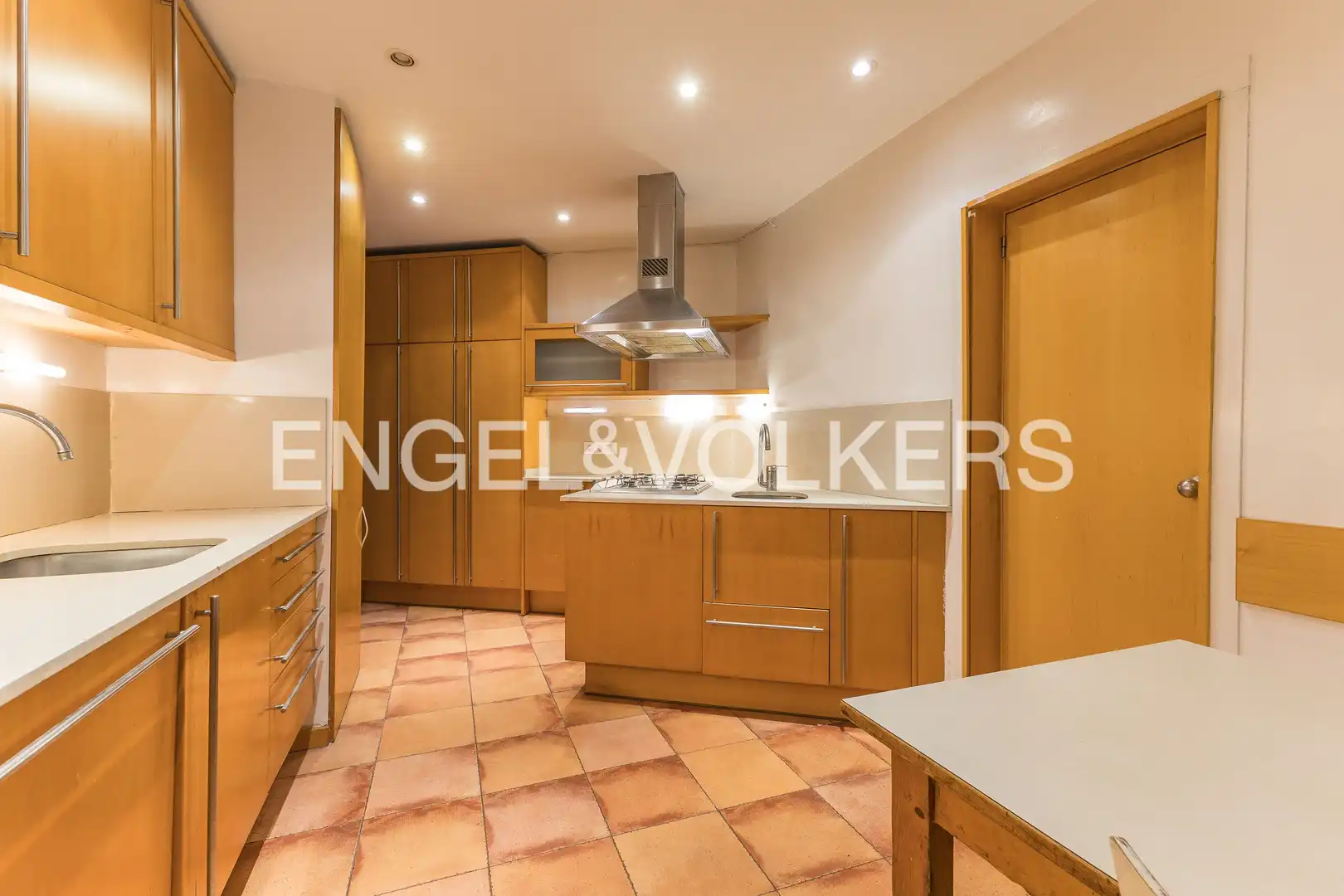 Kitchen of Flat for rent in Barcelona  with Air Conditioner, Heating and Parquet flooring