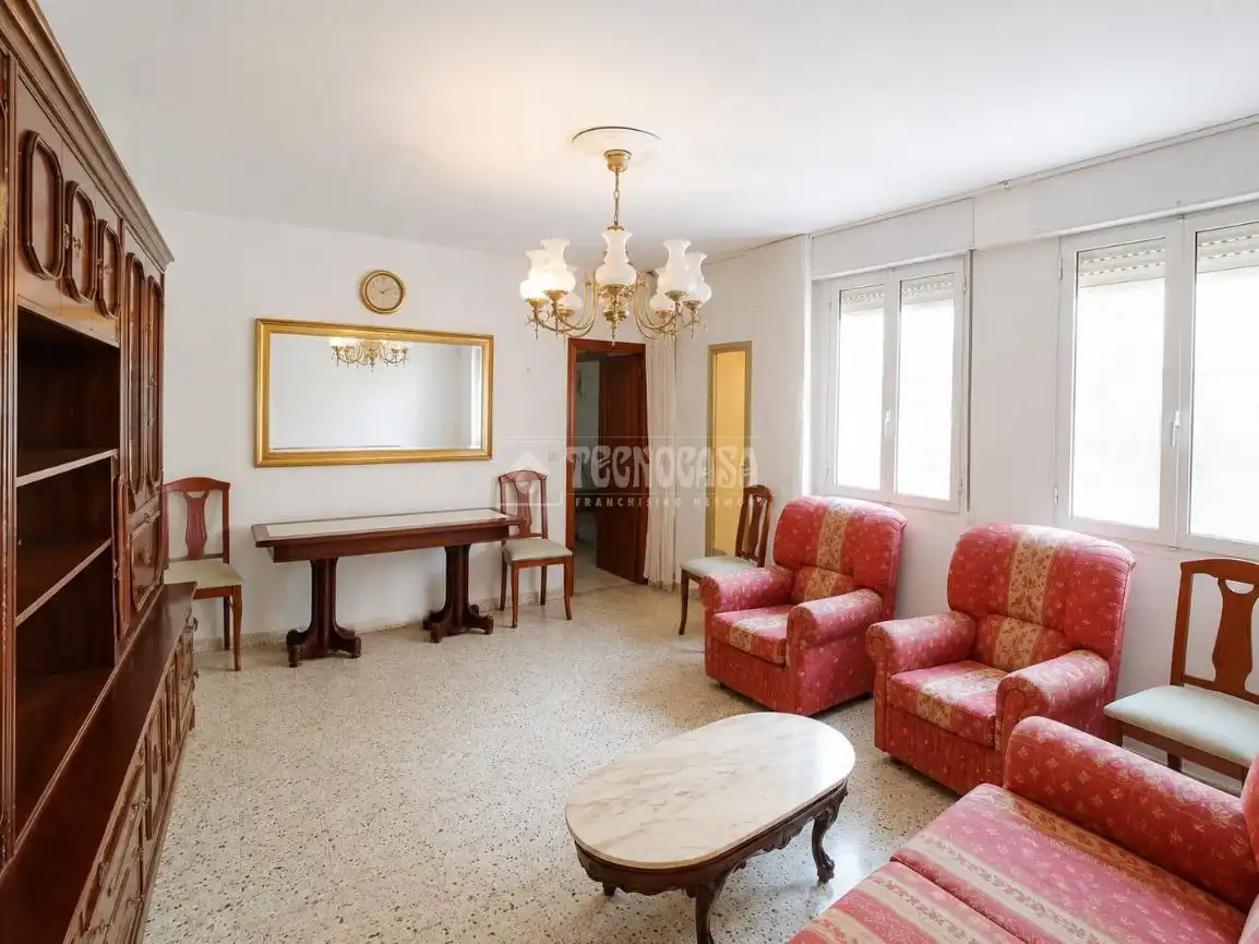 Sala d'estar de Pis en venda en Madrid amb Calefacció