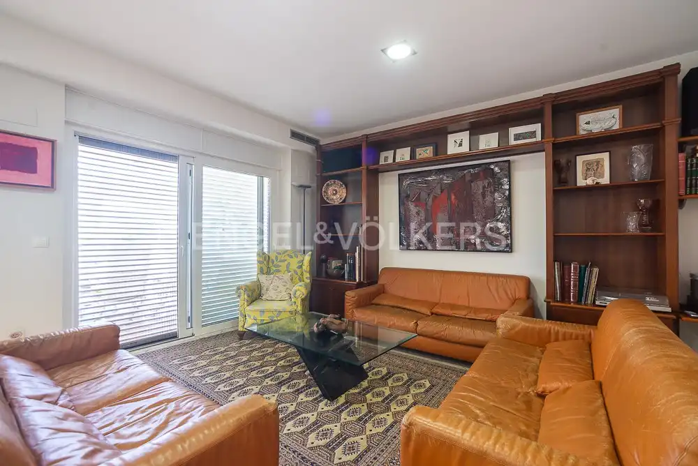 Sala d'estar de Casa o xalet en venda en Benicasim / Benicàssim amb Calefacció, Jardí privat i Terrassa