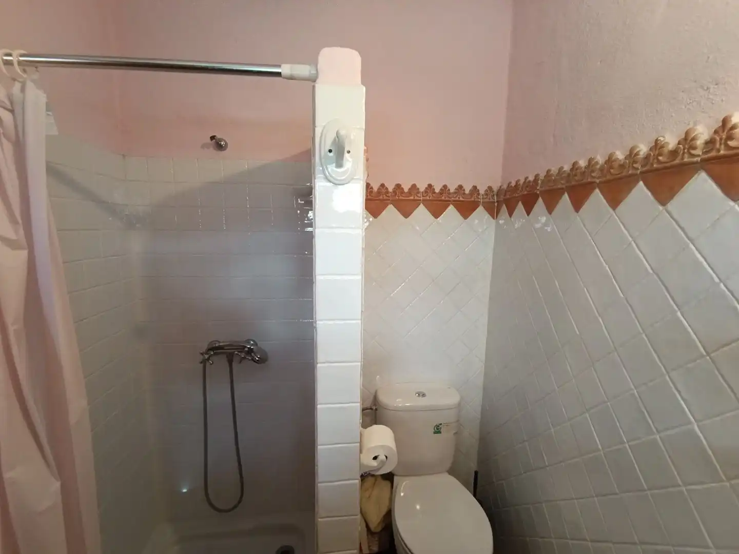 Baño de Finca rústica en venta en Lascuarre con Calefacción y Trastero